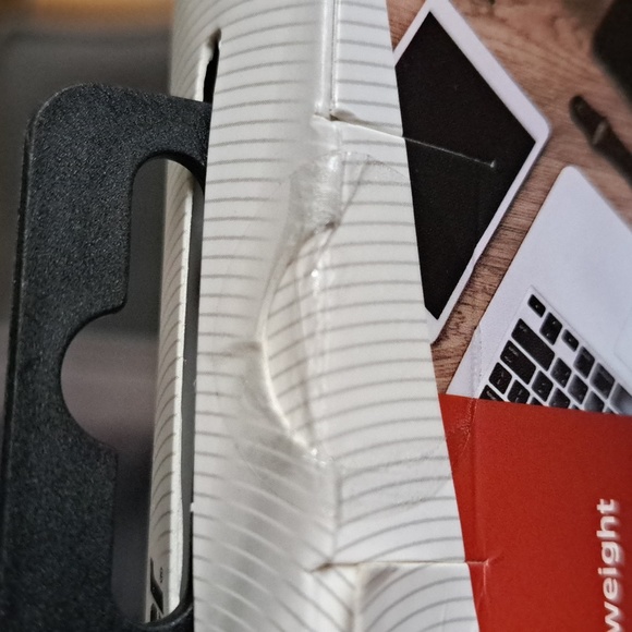 NEW Energizer - MAX 5,000mAh Ultra-Slim, High Speed Universal Portable Charger - Picture 3 of 7